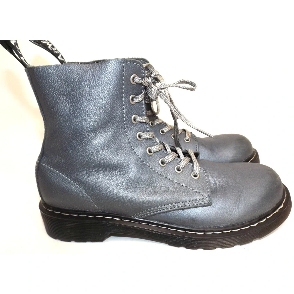 Dr. Martens DOCA 1460 Pascal Boot Gunmetal Metallic SPARKLE LACE unisex -GIRLS 5